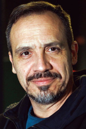 Alexandre Astier profil kép