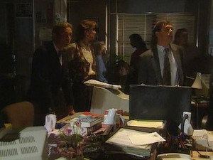 Drop the Dead Donkey 1. évad Ep.10 10. epizód