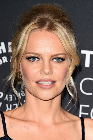 Mircea Monroe profil kép