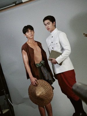 จาฤกรติชา poszter