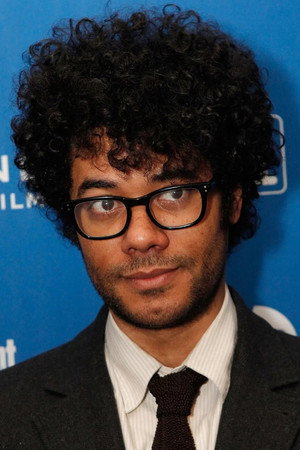 Richard Ayoade profil kép