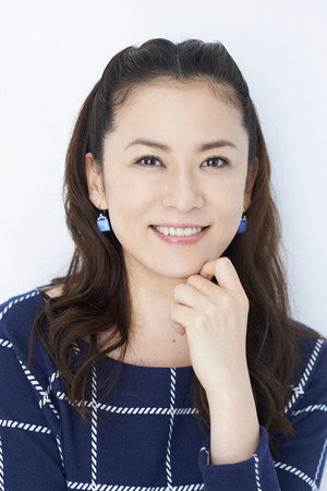 鈴木砂羽 profil kép