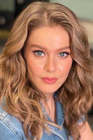 Burcu Biricik profil kép