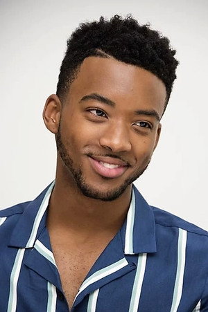 Algee Smith profil kép