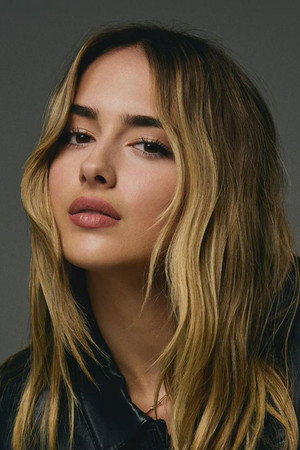 Julia Butters profil kép