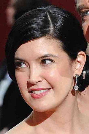 Phoebe Cates profil kép