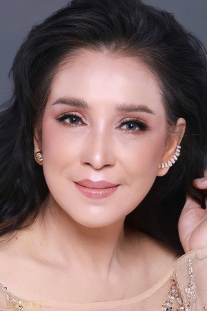 อำภา ภูษิต profil kép