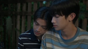 ต้นส้มอยู่บ้านเขา แต่ผลส้มหล่นมาบ้านเราตลอดเลย kép