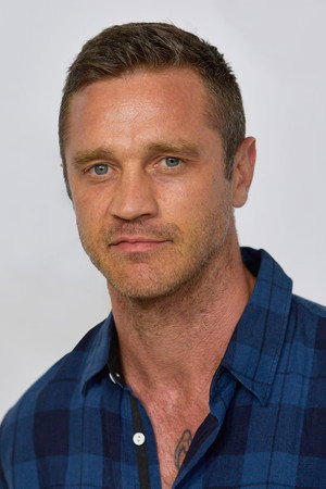 Devon Sawa profil kép