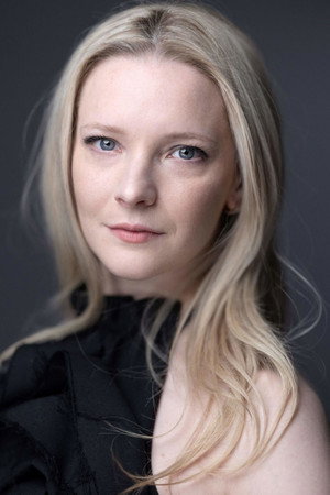 Morfydd Clark profil kép