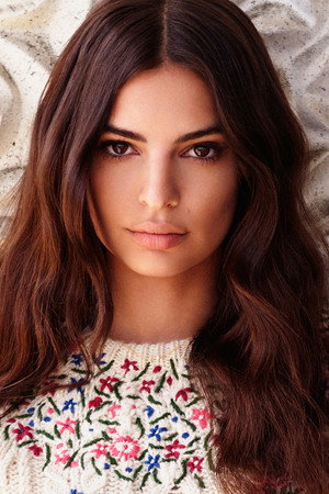 Emily Ratajkowski profil kép