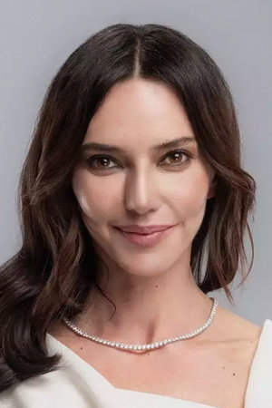 Hande Ataizi profil kép