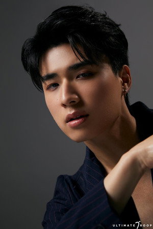 ธนธร เสนางคนิกร profil kép