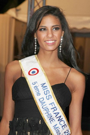 Miss France 22. évad (2008-12-06) poszter