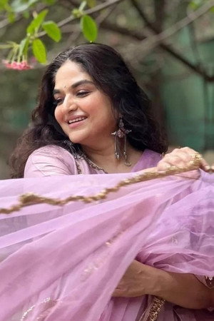 इंदिरा कृष्णन profil kép