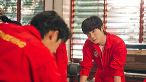 นิ่งเฮียก็หาว่าซื่อ kép