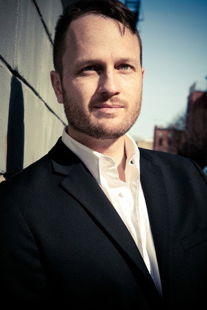 Todd Almond profil kép