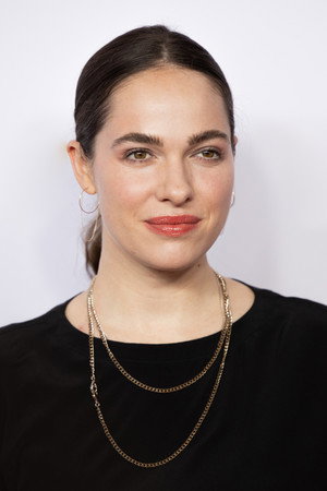 Verena Altenberger profil kép