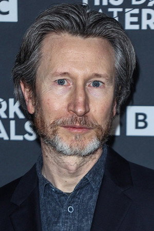 Jonathan Aris profil kép
