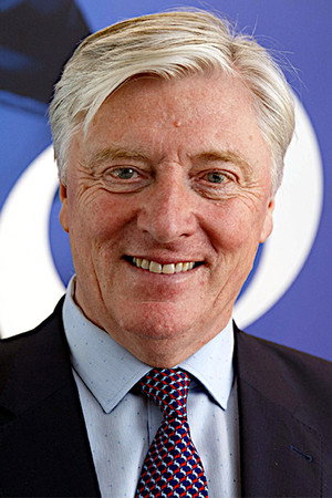 Pat Kenny profil kép