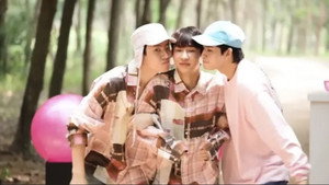 High Season แคมป์ซ่าฮาทุกฤดู kép