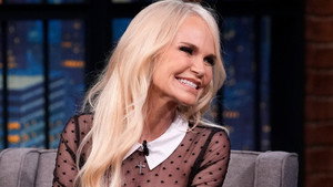Late Night with Seth Meyers 13. évad Ep.77 77. epizód