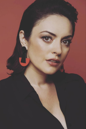 Ezgi Mola profil kép