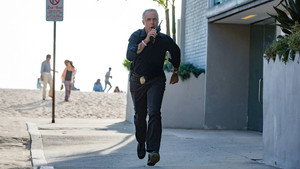 Harry Bosch - A nyomozó 3. évad Ep.7 Helyes lépés