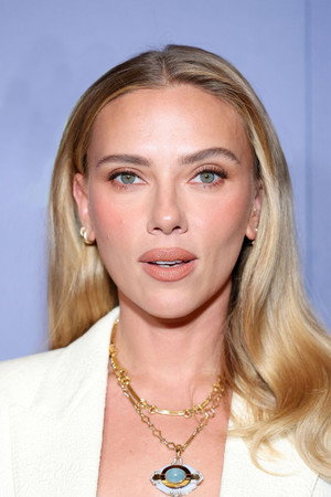 Scarlett Johansson profil kép