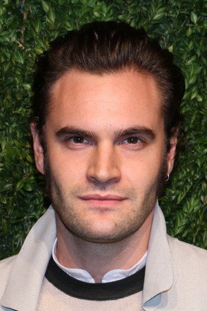 Tom Bateman profil kép