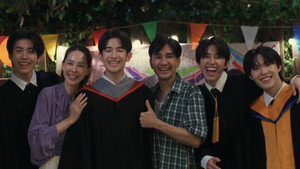 ต้นส้มอยู่บ้านเขา แต่ผลส้มหล่นมาบ้านเราตลอดเลย kép