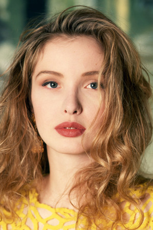 Julie Delpy profil kép