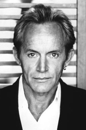 Lance Henriksen profil kép