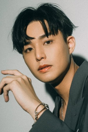 安俊朋 profil kép