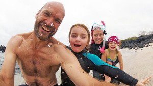 My Family and The Galapagos 1. évad Ep.1 1. epizód