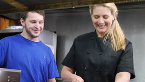 American Diner Revival 1. évad Ep.1 1. epizód