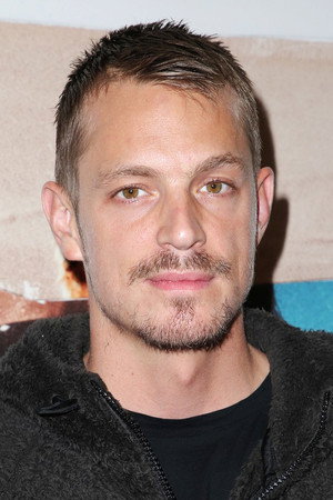 Joel Kinnaman profil kép