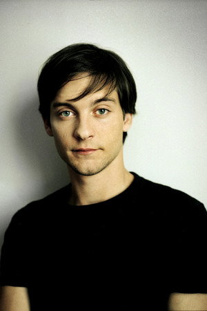 Tobey Maguire profil kép