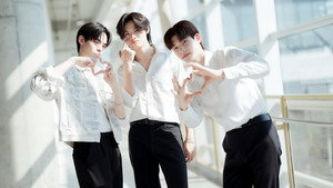 กี่หมื่นฟ้า kép