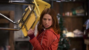 A megtörhetetlen Kimmy Schmidt 1. évad Ep.13 Kimmy gofrit készít!