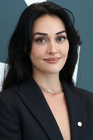 Esra Bilgiç profil kép