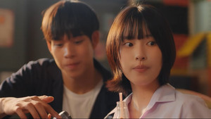 ขอฟังอีกครั้งเพลงรักของเธอ kép