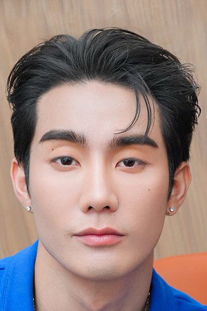 จิรัชพงศ์ ศรีแสง profil kép
