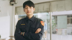 整個世界，只有你連上了我 kép