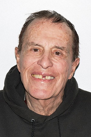 Kenneth Anger profil kép