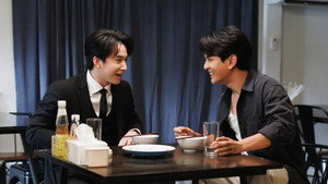อาหารมื้อสุดท้ายก่อนโลกกลายเป็นทางด่วนอวกาศ kép