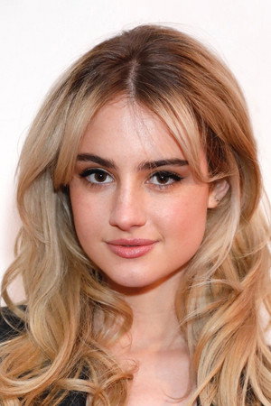 Grace Van Patten profil kép