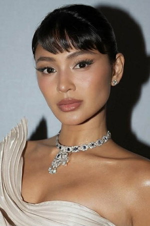 Nadine Lustre profil kép