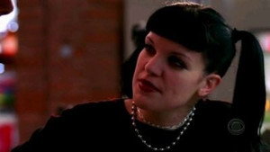 NCIS: Tengerészeti helyszínelők 1. évad Ep.18 Nyílt titok