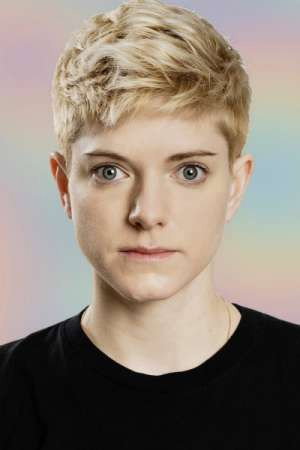 Mae Martin profil kép